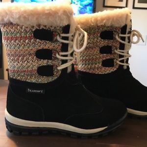 Women's BearPaw Black Suede/Tapestry Boots Sheepskin/Wool Blend Lining Size 7